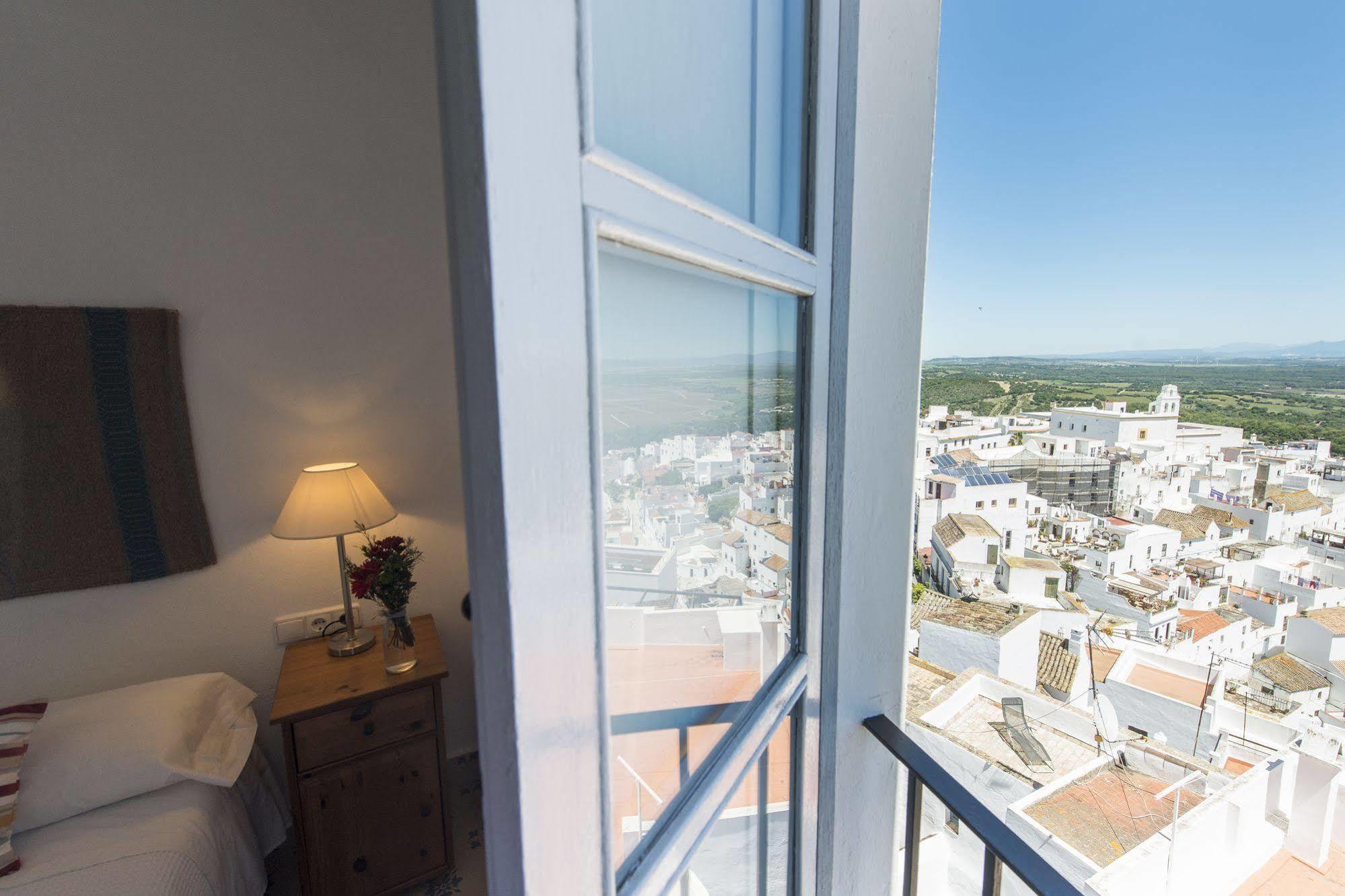 La Botica De Vejer Hotel เวเฮร์ เด ลา ฟรอนเตรา ภายนอก รูปภาพ